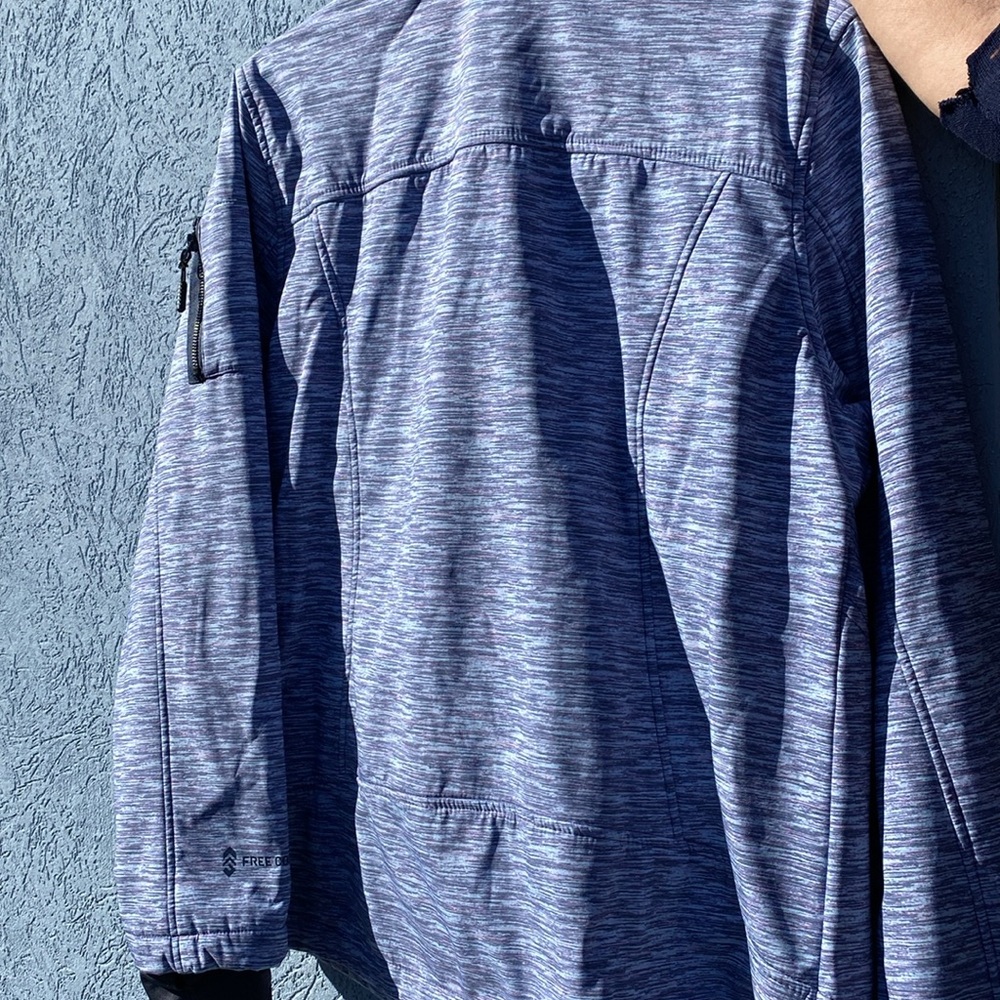Free Country jacket w detachable hood - Picture 2 of 10